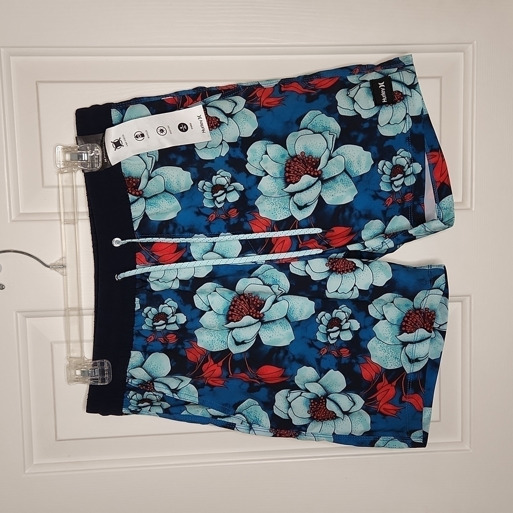 HURLEY phantom cannonball volley boardshorts 17" size S NWOT